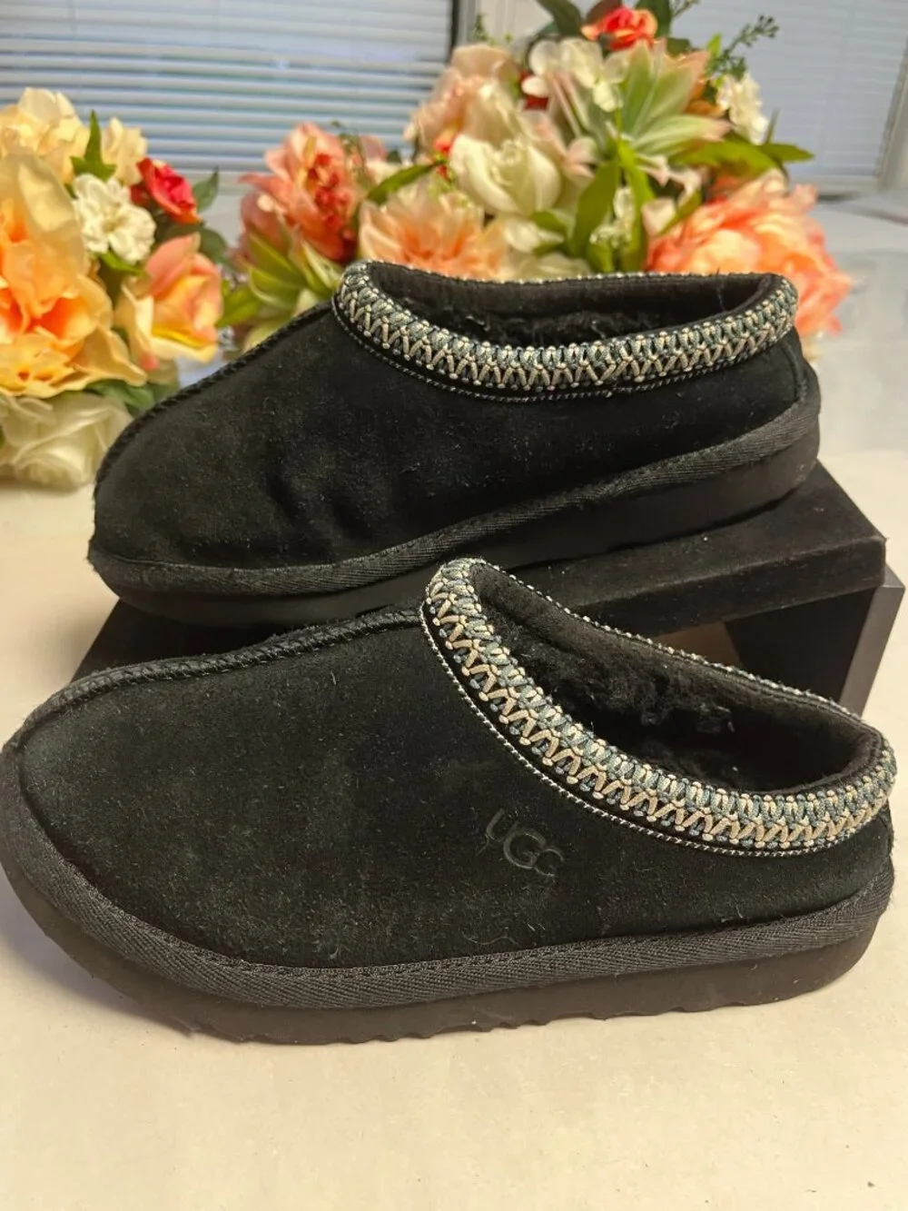 UGG Tasman Slippers Black Suede Shearling Lined Kids Size 2